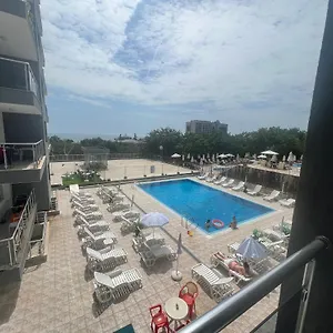 Apartment Dilov In Yalta